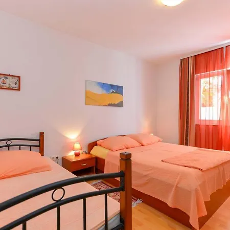 81 With Game Apartamento Zadar